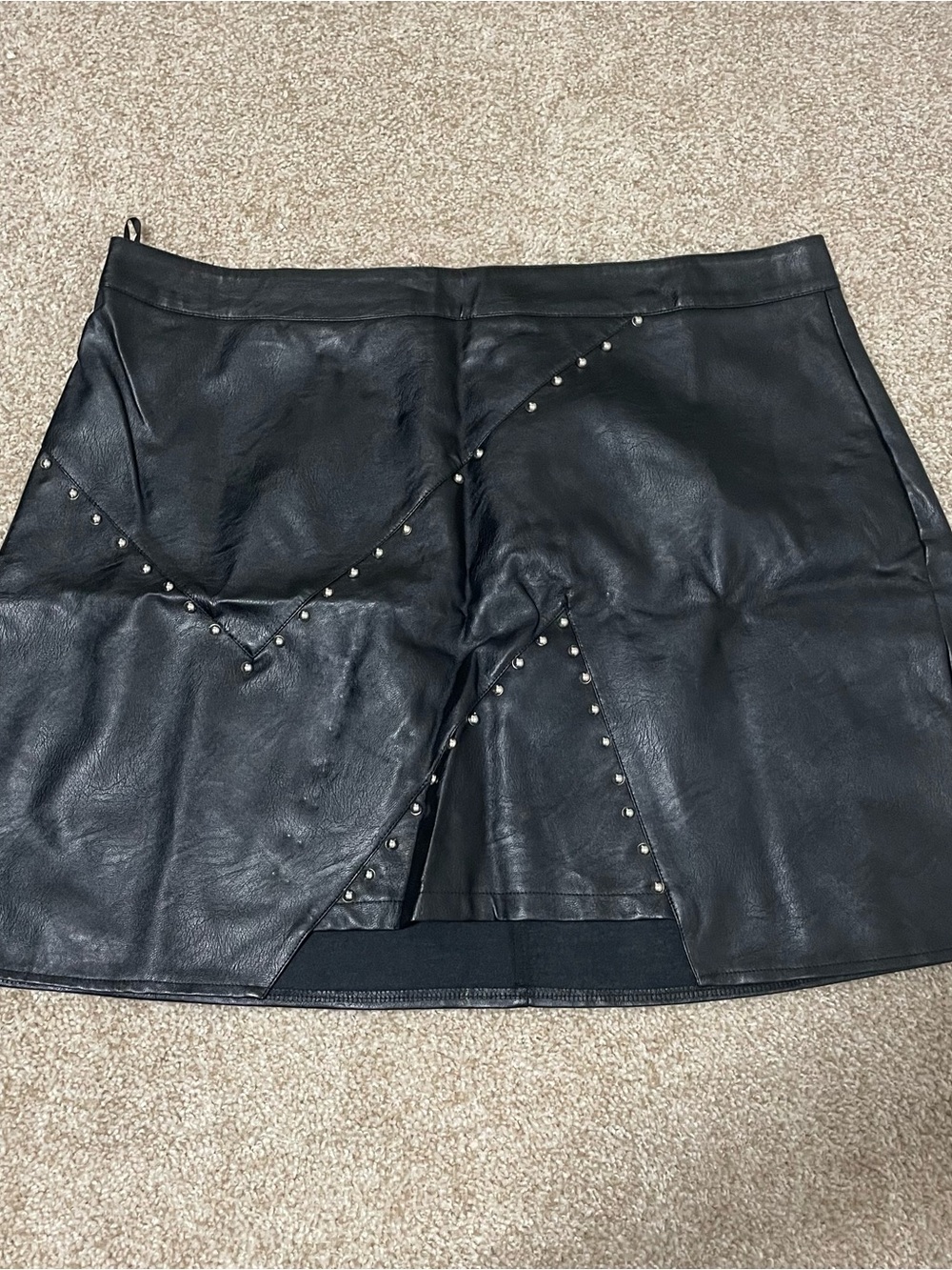 SHEIN Black Faux Leather Studded Asymmetric Mini Skirt